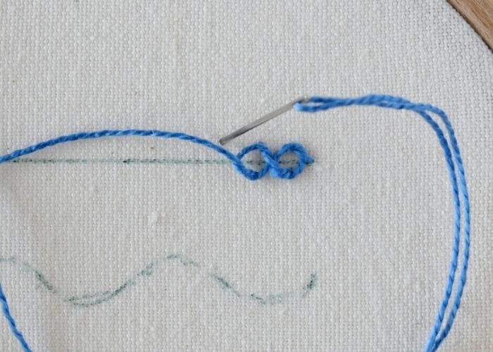 How to embroider Knotted Chain Stitch